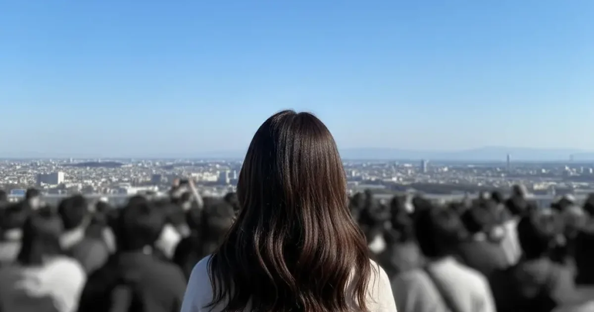 【2026年版】「ビアン界隈」との適切な距離感。コミュニティに依存せず、自分らしく生きるための断捨離術